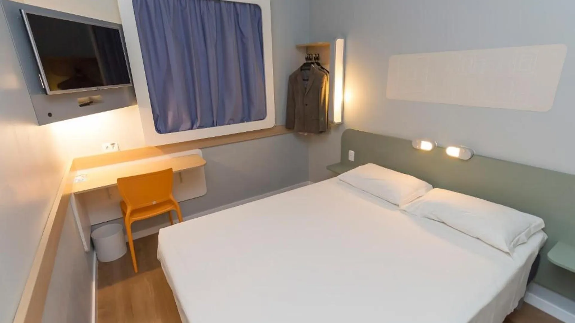 Ibis Budget Blumenau