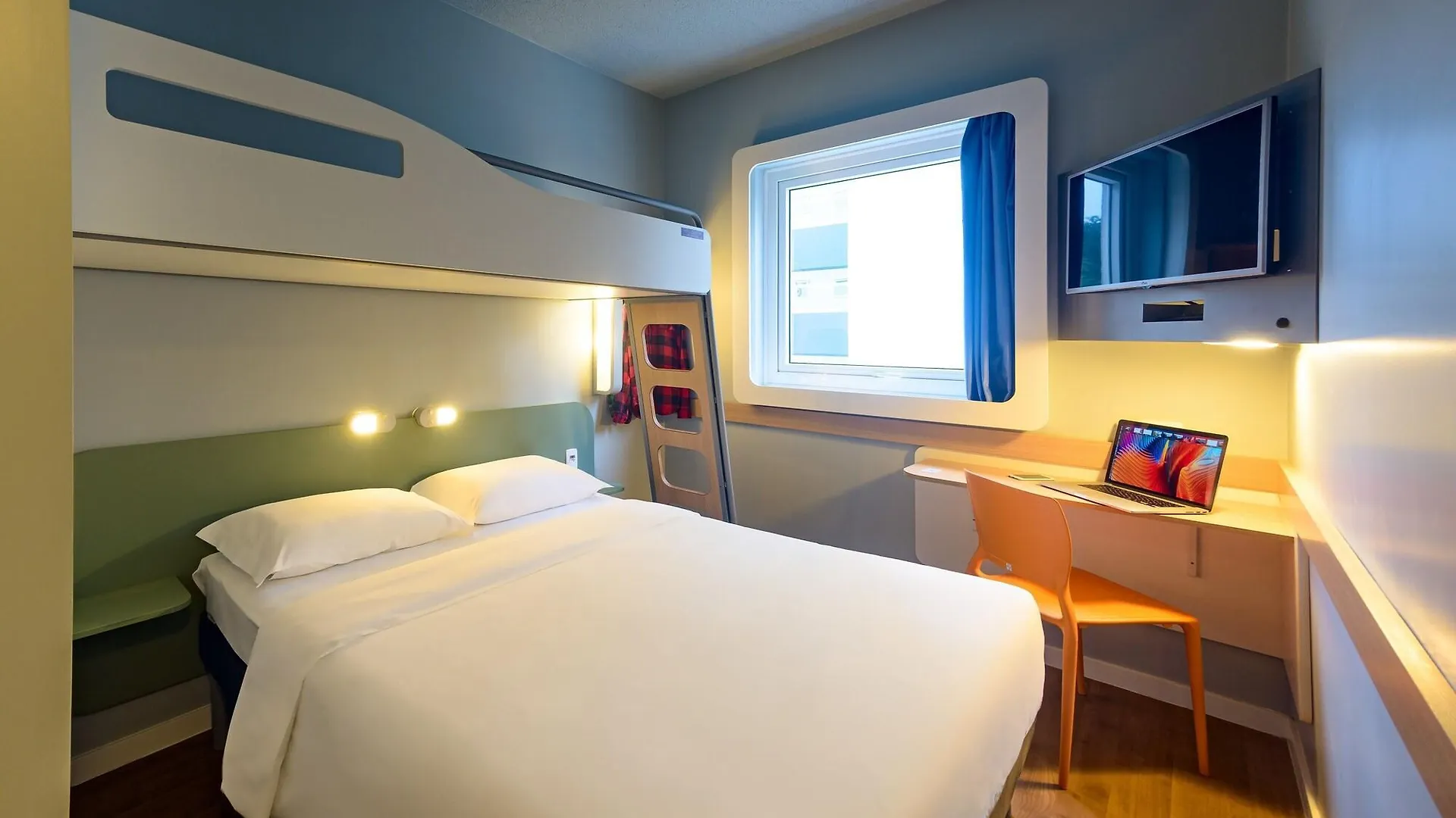 Ibis Budget Blumenau Hotel