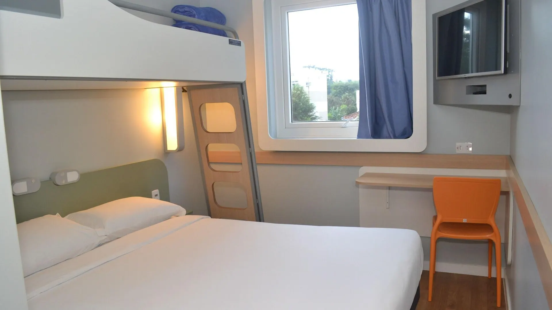 Ibis Budget Blumenau Hotel